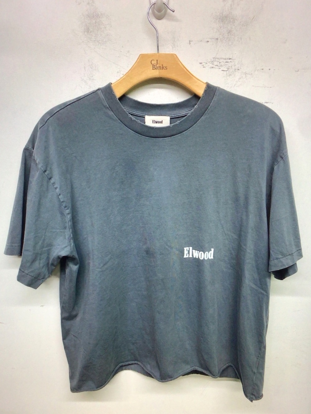 Elwood Women's Short-Sleeve Logo Tee in Washed Gray